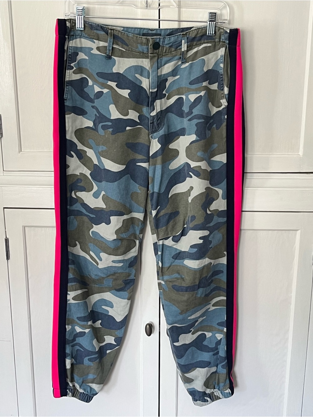 MOTHER | 30 | Blue Camo/Hot Pink Stripe
